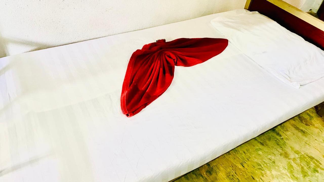 Хостел Dutchman House Sri Lanka Матара Экстерьер фото